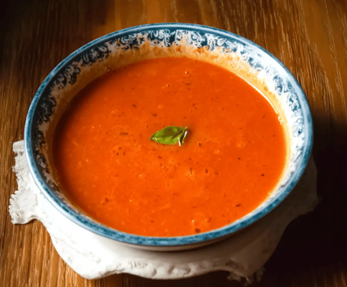 Grandma’s Classic Homemade Tomato Soup Recipe